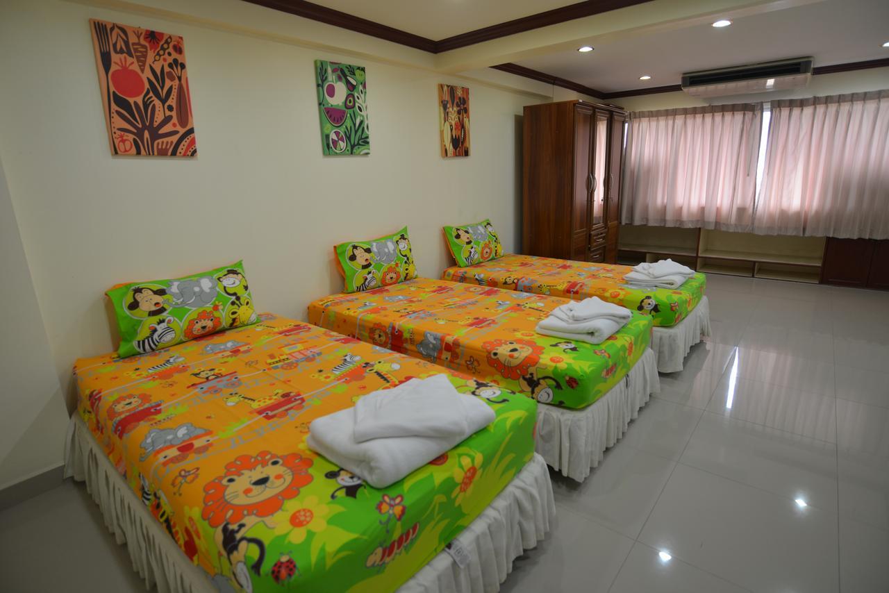 Cozy Loft Hostel Pattaya Bagian luar foto
